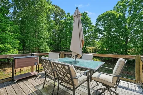 2056 Redberry Lane Conover NC 28613
