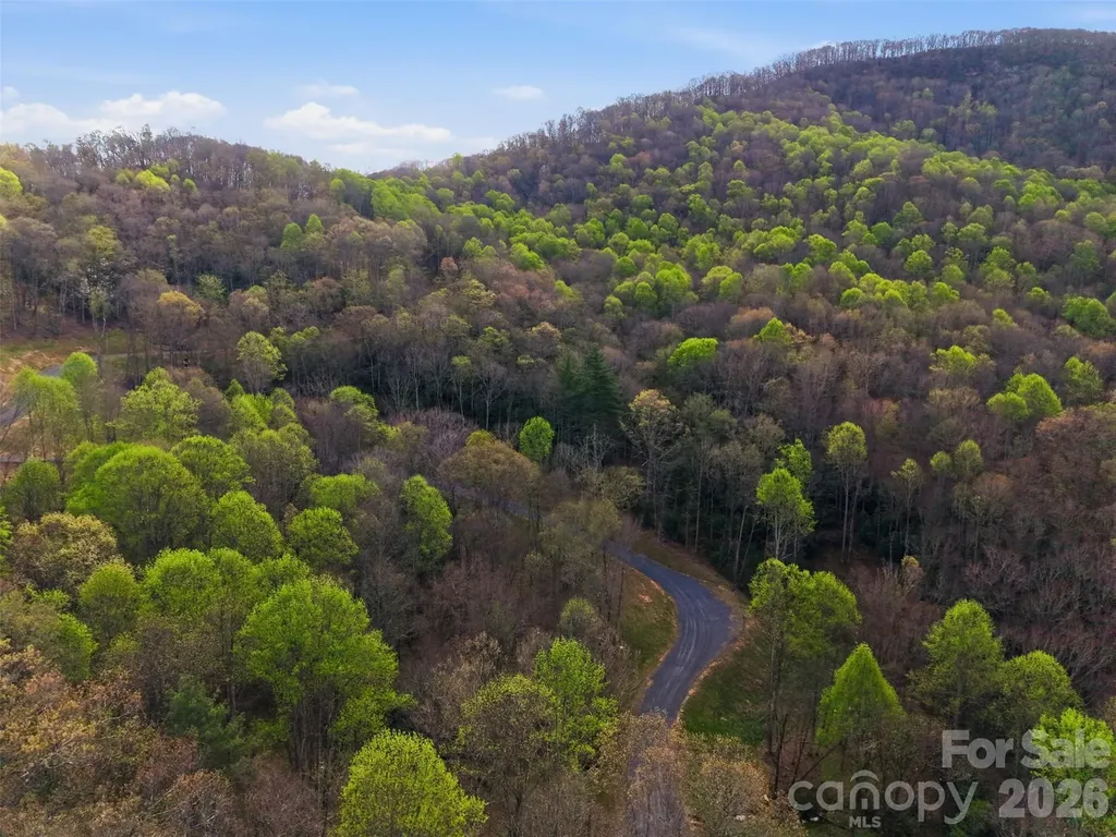 Tbd Highland River Parkway Newland NC 28657