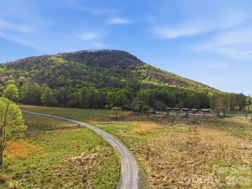 Tbd Highland River Parkway Newland NC 28657