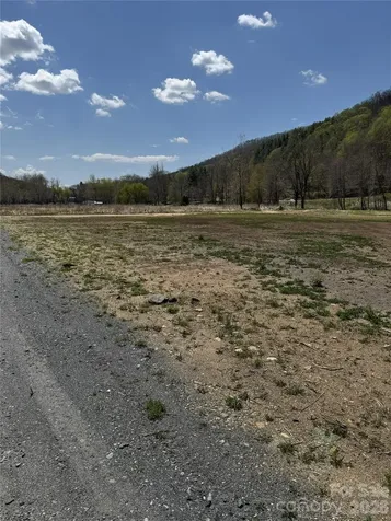 Tbd Highland River Parkway Newland NC 28657
