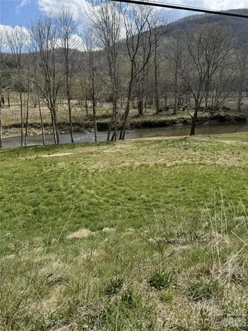 Tbd Highland River Parkway Newland NC 28657