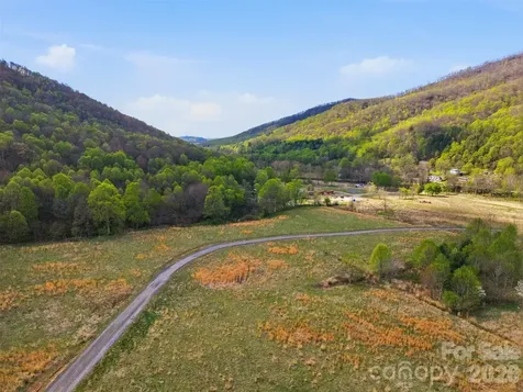 Tbd Highland River Parkway Newland NC 28657