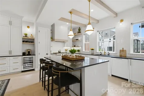3060 Selwyn Avenue Charlotte NC 28209