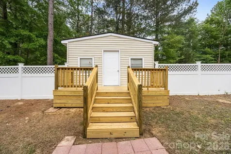 2010 E Park Drive Lancaster SC 29720