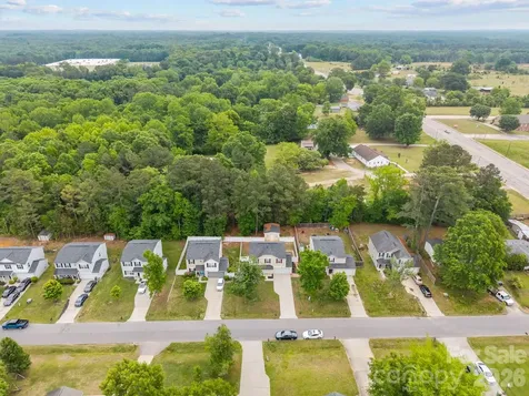 2010 E Park Drive Lancaster SC 29720