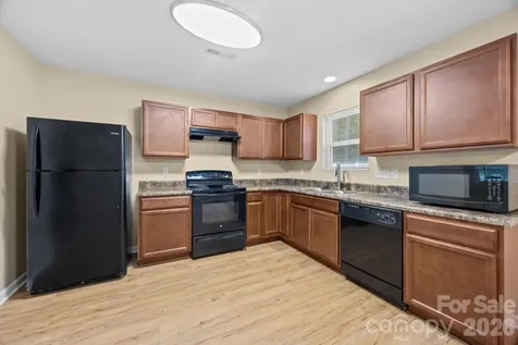 2010 E Park Drive Lancaster SC 29720
