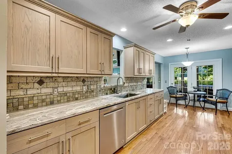 7538 Golf Course Drive S Denver NC 28037