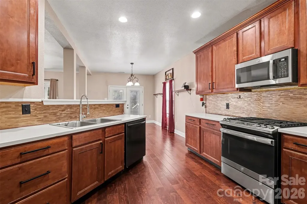 3425 Pikes Peak Drive Gastonia NC 28052