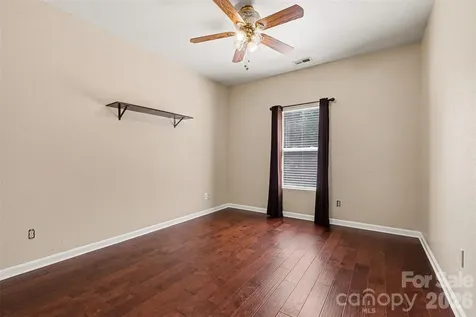 3425 Pikes Peak Drive Gastonia NC 28052