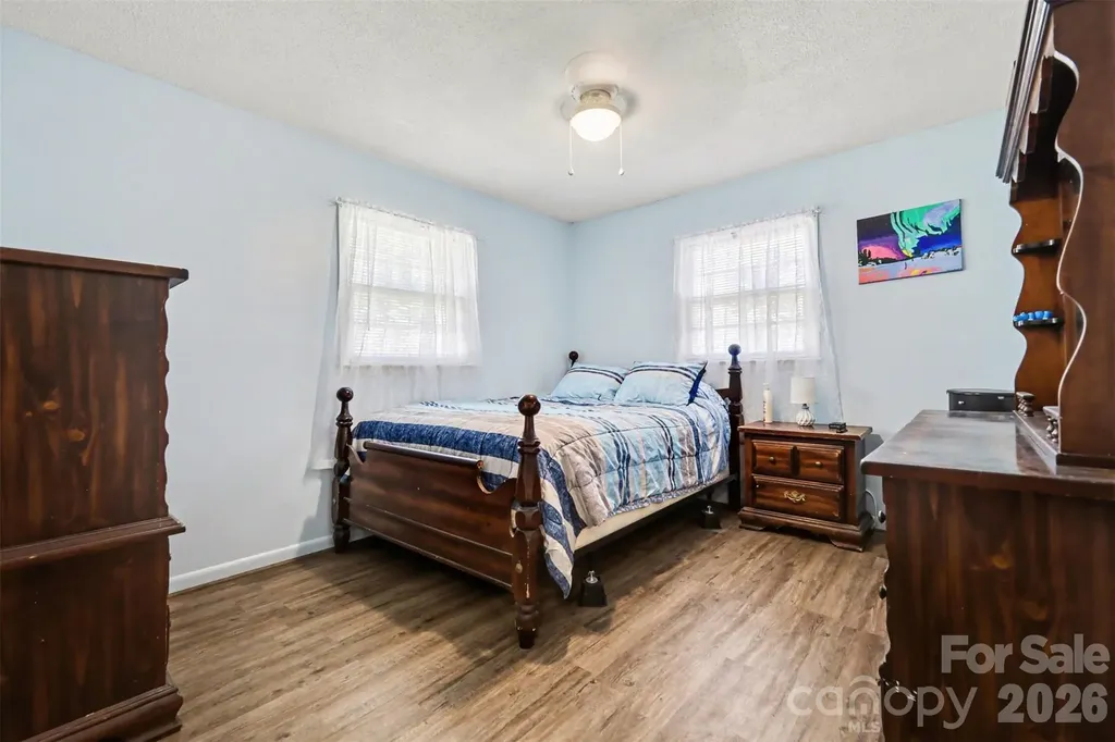 1907 Alpine Lane Gastonia NC 28054