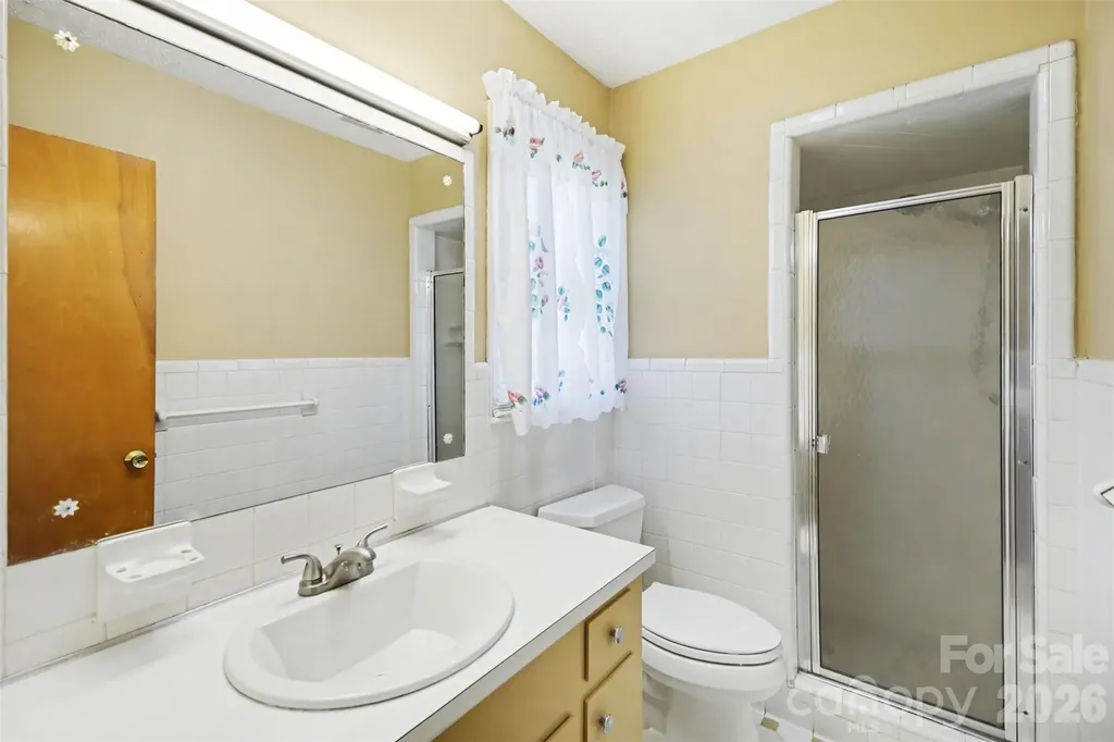 1300 Briarcliff Road Shelby NC 28152