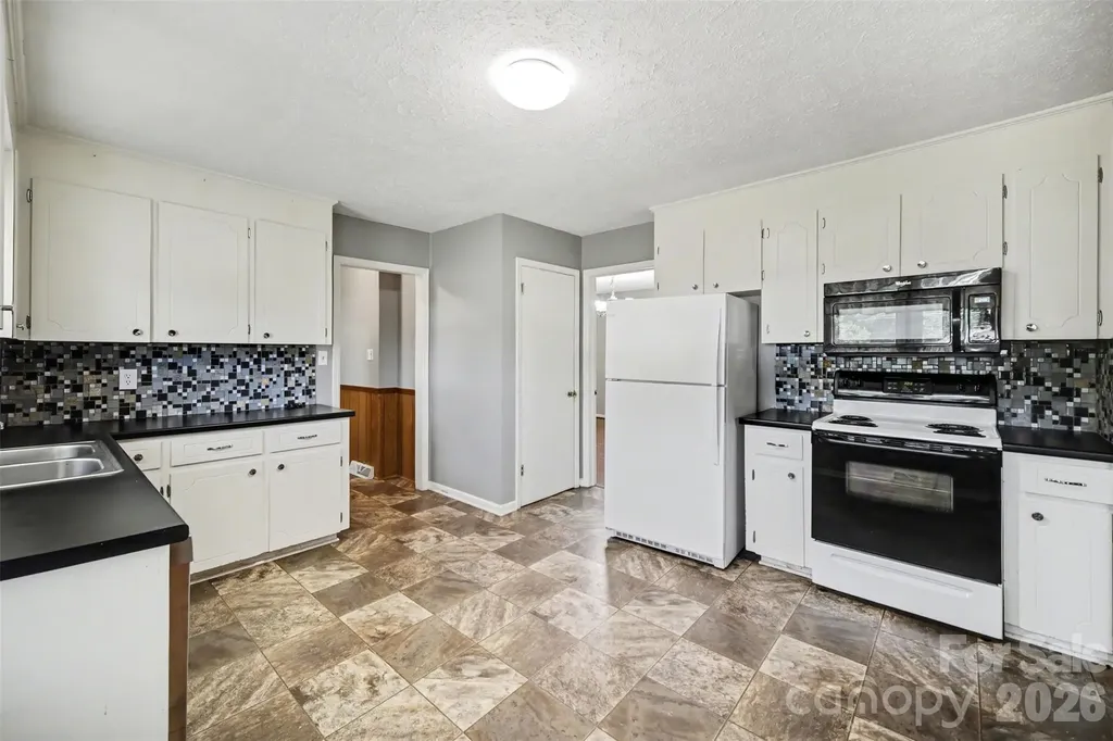 1300 Briarcliff Road Shelby NC 28152
