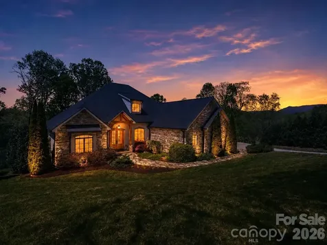28 Falling Star Court Fletcher NC 28732