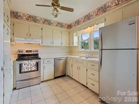 241 Grandview Circle Waynesville NC 28786