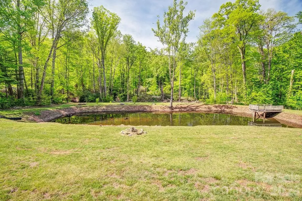 248 Blackberry Inn Road Weaverville NC 28787