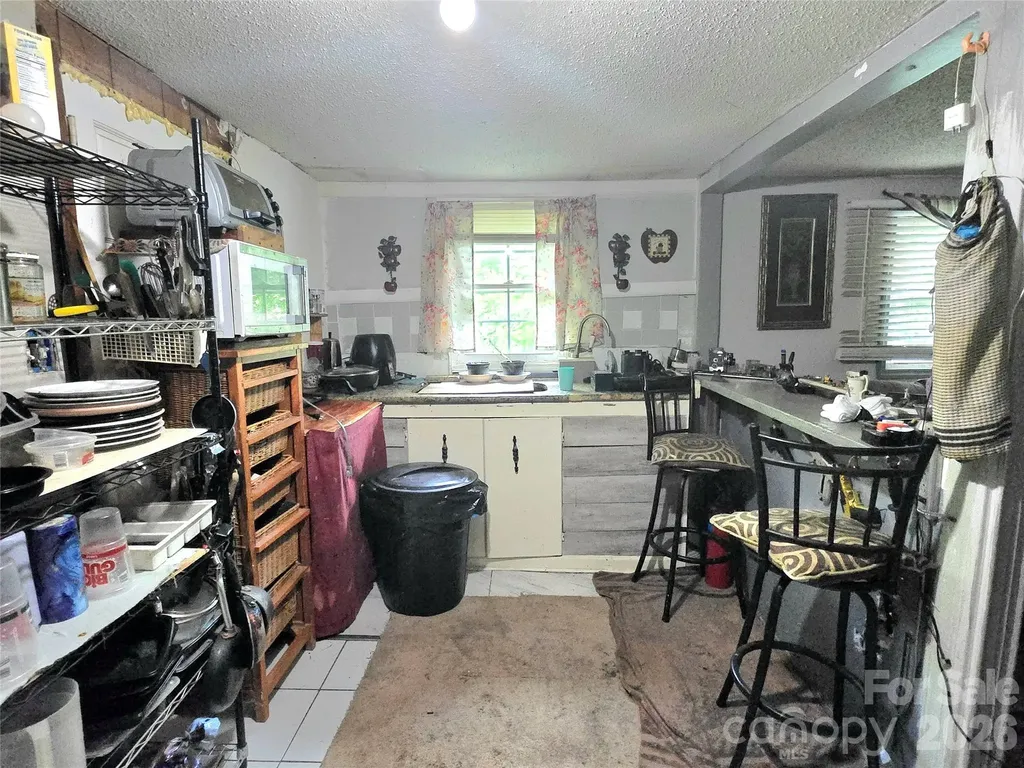 413 S Pinchback Avenue Bessemer City NC 28016