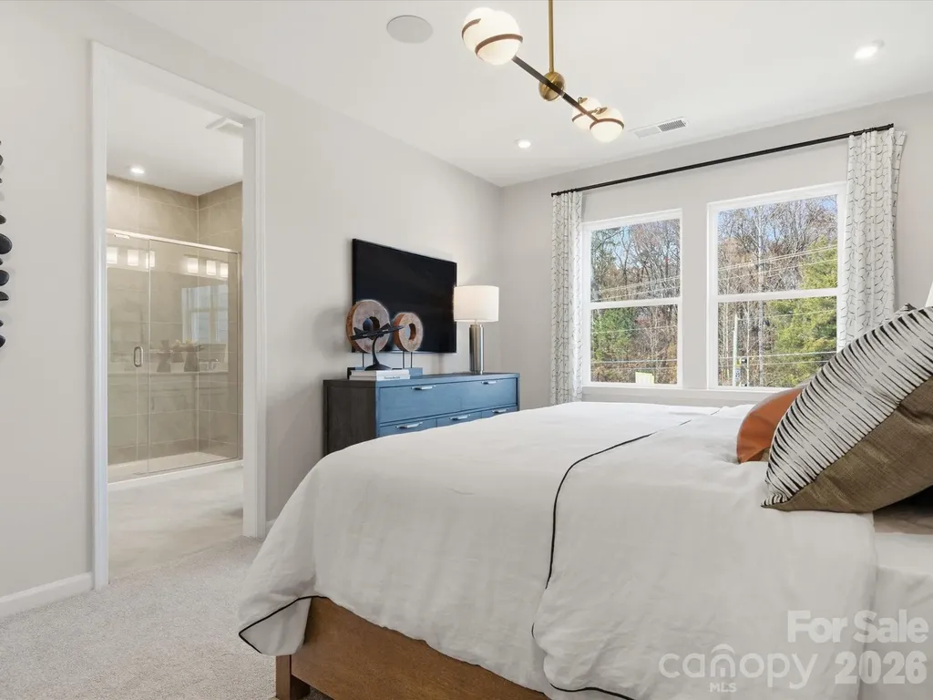 8418 Discovery Lane Charlotte NC 28216