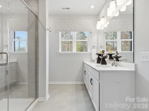 8418 Discovery Lane Charlotte NC 28216