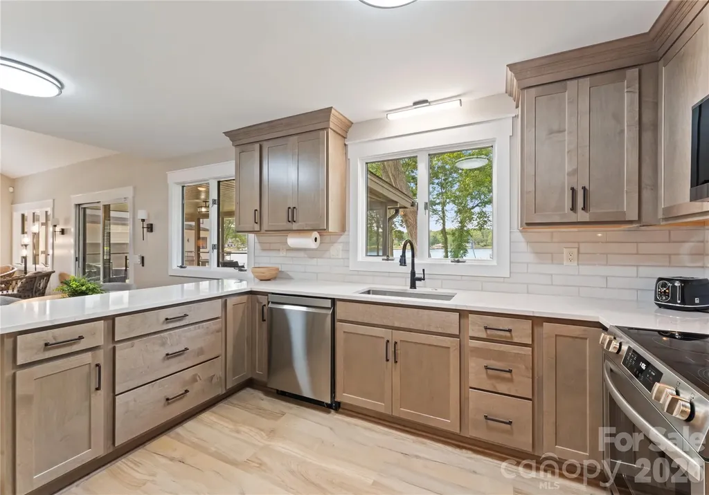 240 Shoreline Loop Mooresville NC 28117