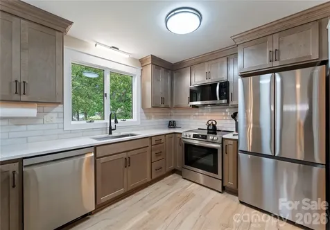 240 Shoreline Loop Mooresville NC 28117