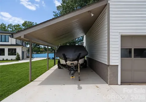 240 Shoreline Loop Mooresville NC 28117