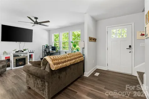 3690 Innes Lane Maiden NC 28650