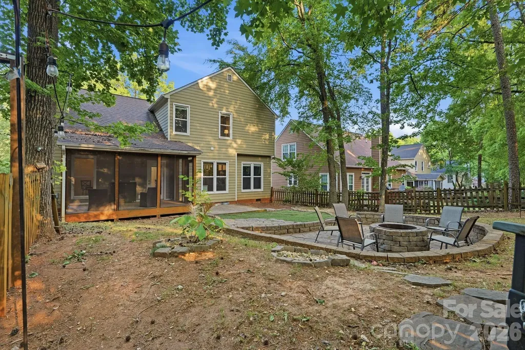 9732 Whitewood Trail Charlotte NC 28269