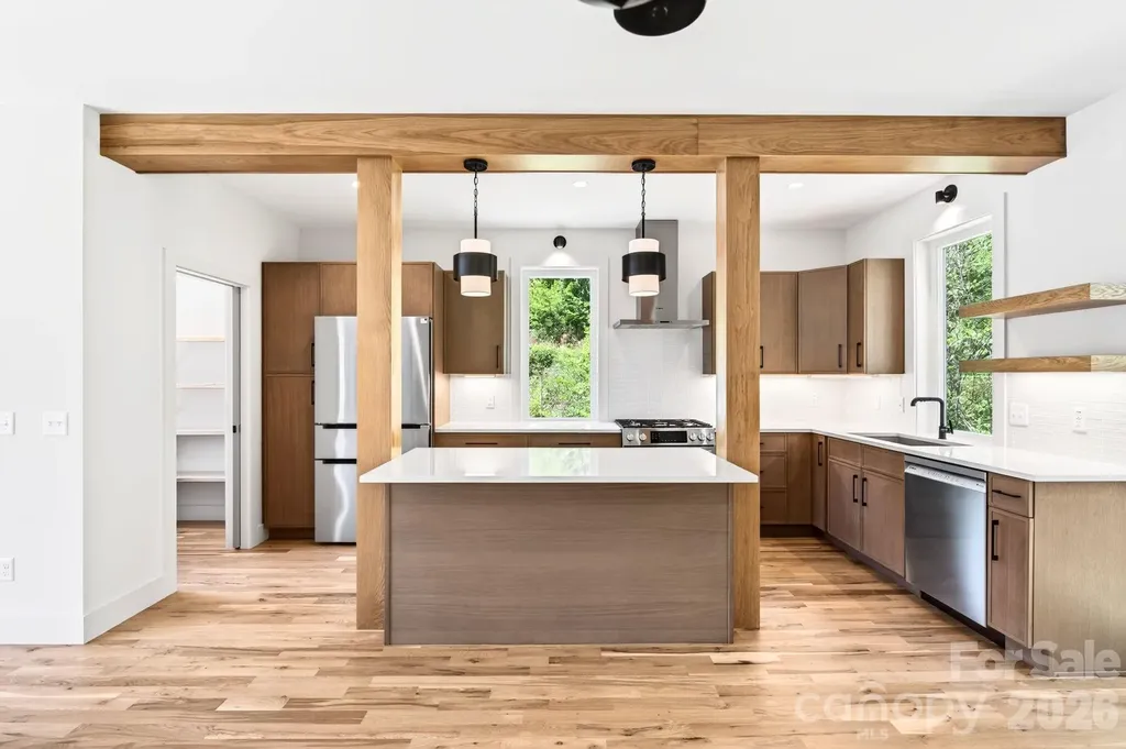 63 Orrinel Way Asheville NC 28806