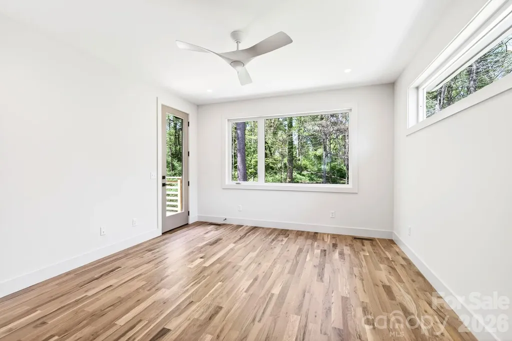 63 Orrinel Way Asheville NC 28806