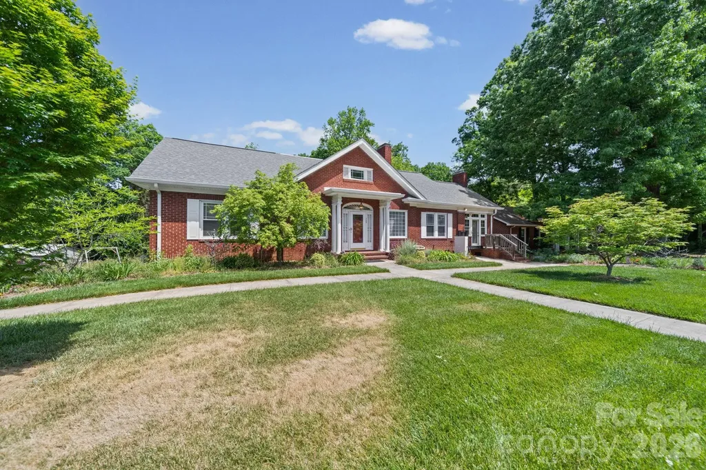 729 Montgomery Avenue Albemarle NC 28001