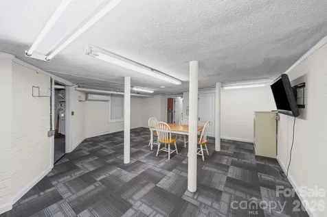 729 Montgomery Avenue Albemarle NC 28001
