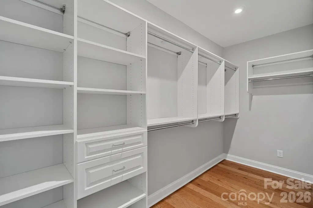 2543 Deacon Avenue Charlotte NC 28204