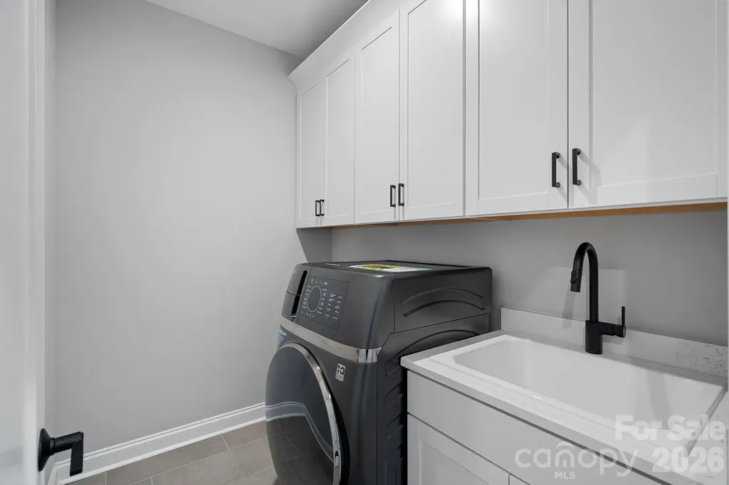 2543 Deacon Avenue Charlotte NC 28204
