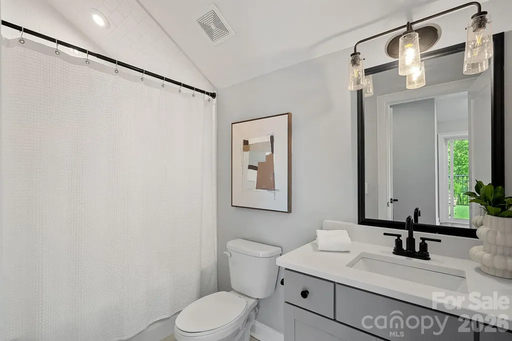 2543 Deacon Avenue Charlotte NC 28204