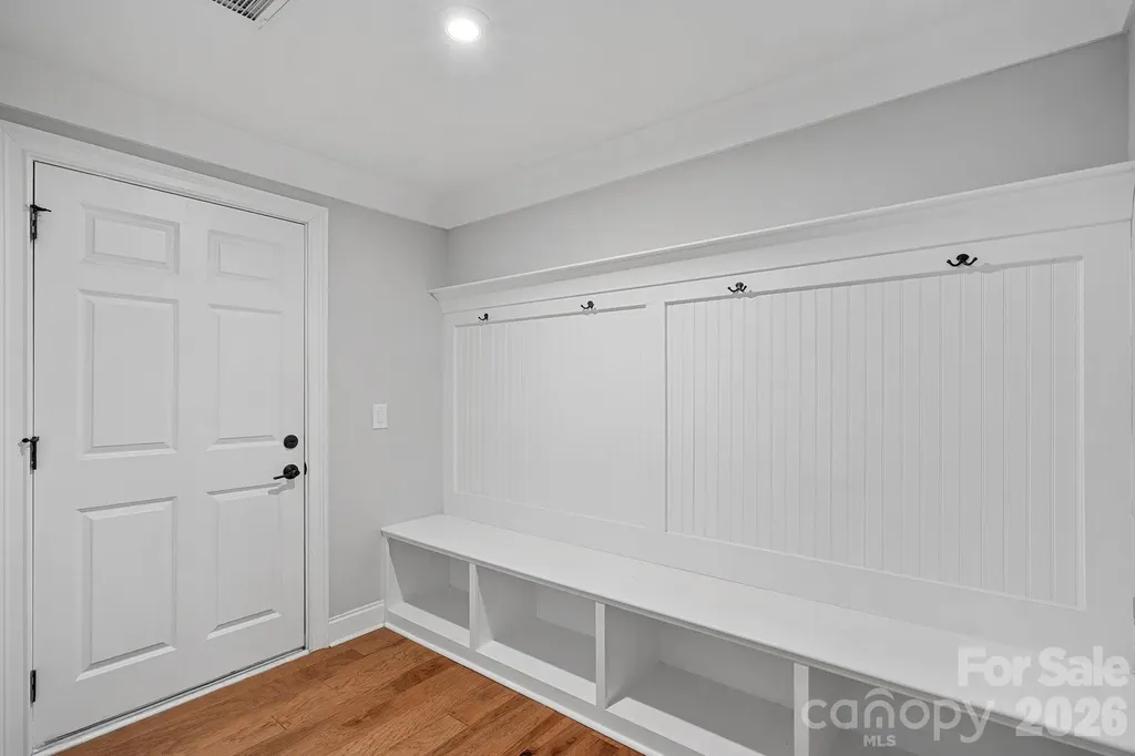 2543 Deacon Avenue Charlotte NC 28204