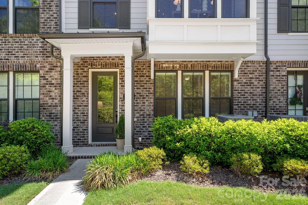 2543 Deacon Avenue Charlotte NC 28204
