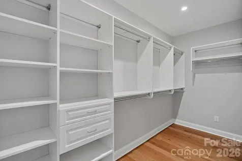 2543 Deacon Avenue Charlotte NC 28204