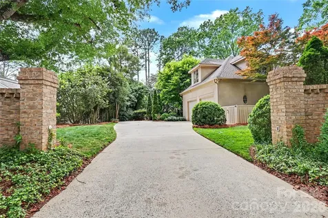 2301 Queens Road E Charlotte NC 28207