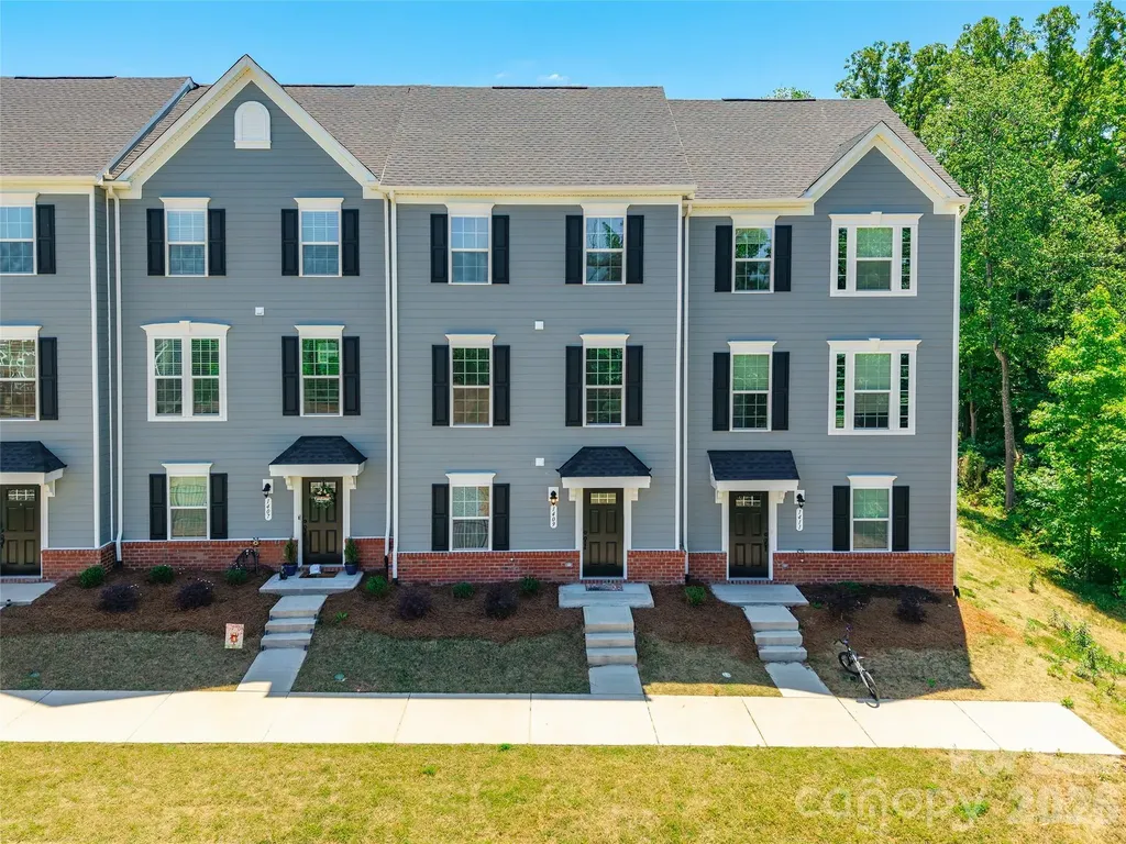 1409 May Apple Drive Matthews NC 28104
