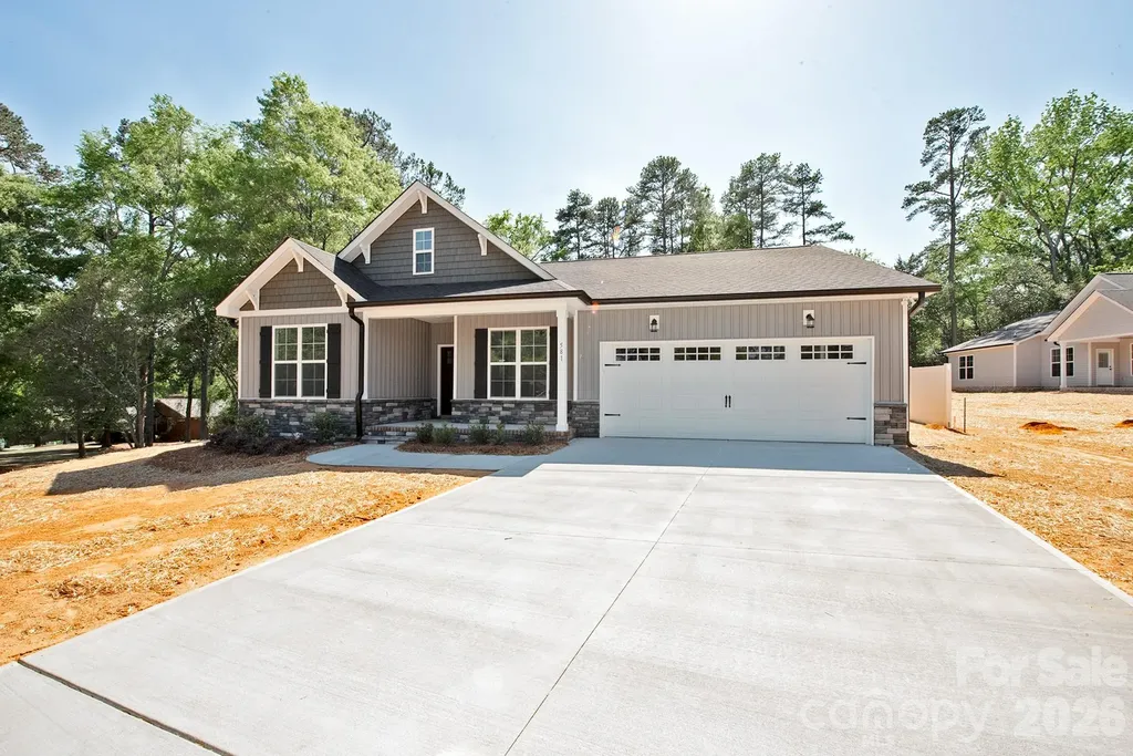 581 Goldmoor Drive NE Concord NC 28025