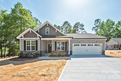 581 Goldmoor Drive NE Concord NC 28025