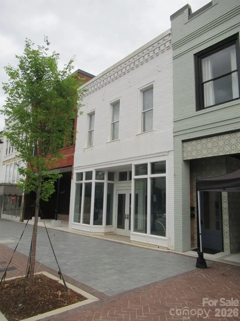 26 E 1st Street Newton NC 28658