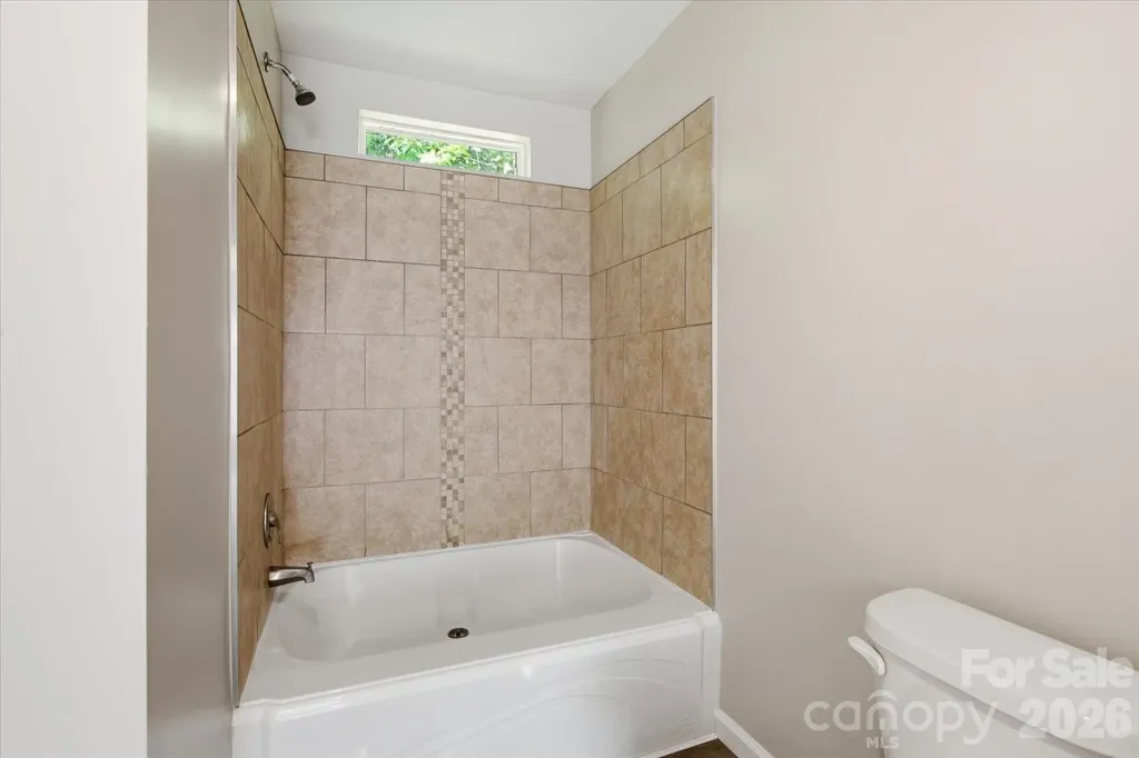 106 Central Avenue Swannanoa NC 28778
