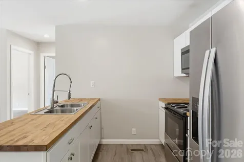 106 Central Avenue Swannanoa NC 28778