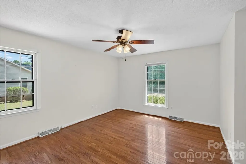 7615 Alexander Road Charlotte NC 28270