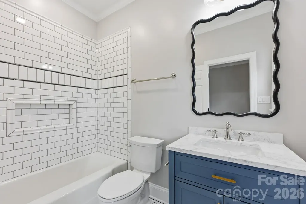 315 S Main Street Davidson NC 28036