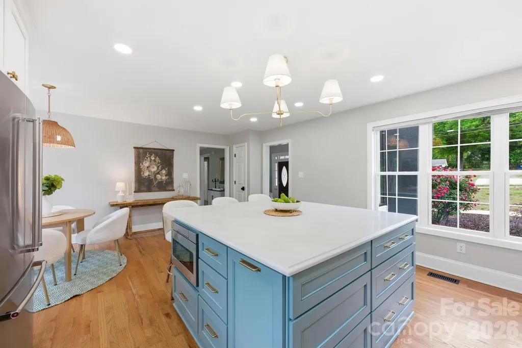 315 S Main Street Davidson NC 28036