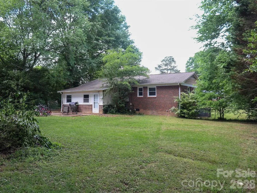 1006 Iris Drive Gastonia NC 28056