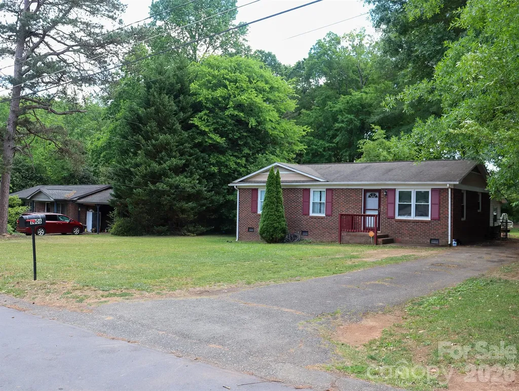 1006 Iris Drive Gastonia NC 28056