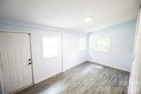 1006 Iris Drive Gastonia NC 28056
